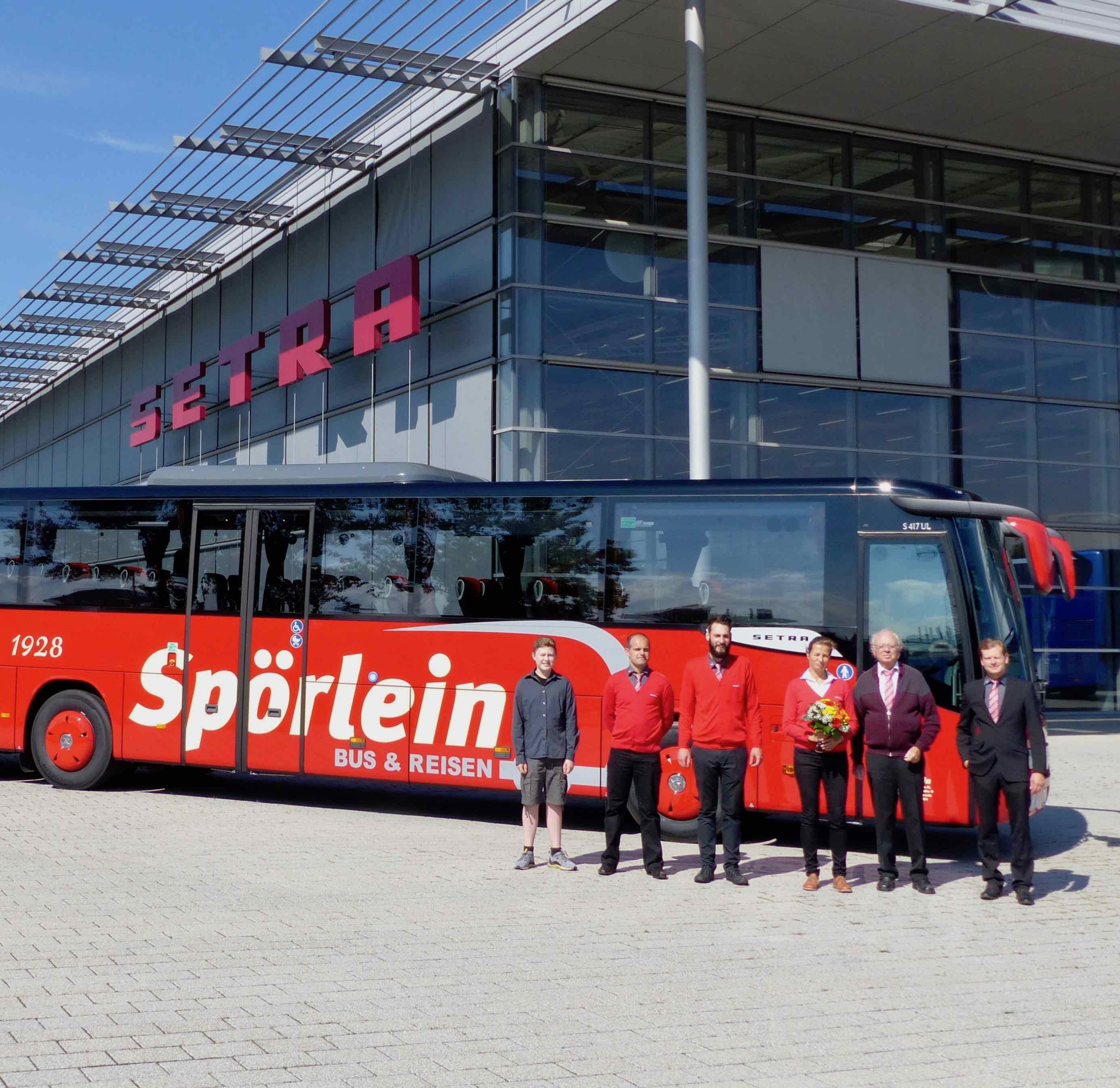 Firma Spörlein holt neuen Setra S 417 UL ab